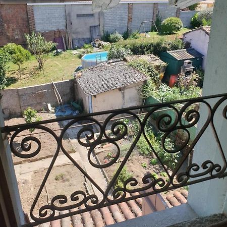 Petit coin en lomagne Apartamento Beaumont-de-Lomagne Exterior foto