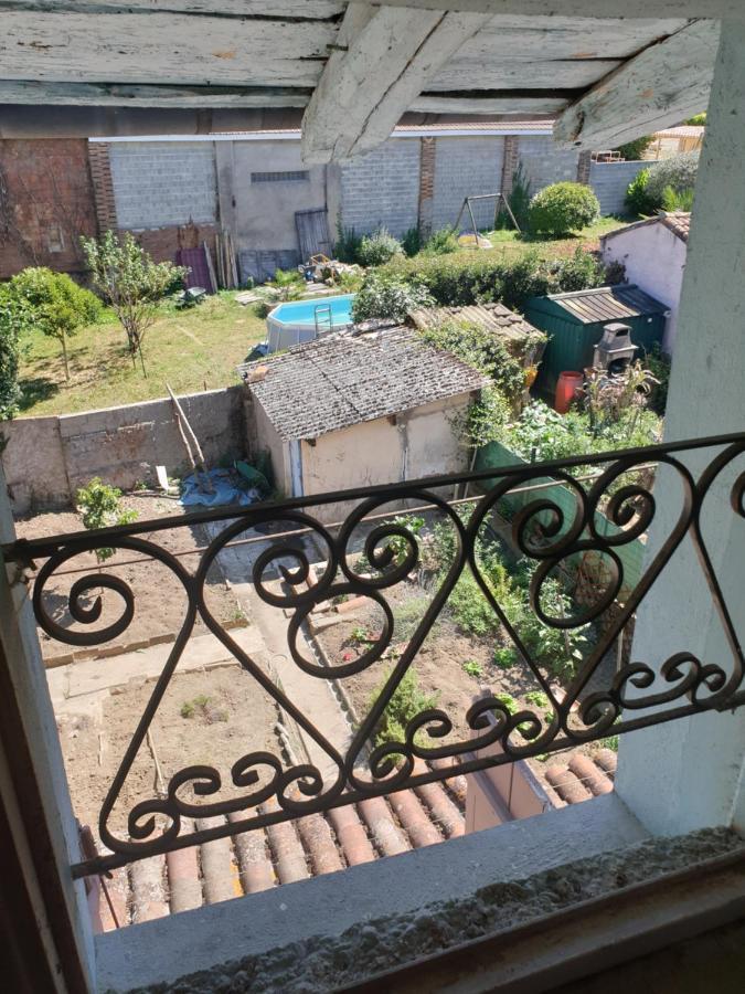 Petit coin en lomagne Apartamento Beaumont-de-Lomagne Exterior foto